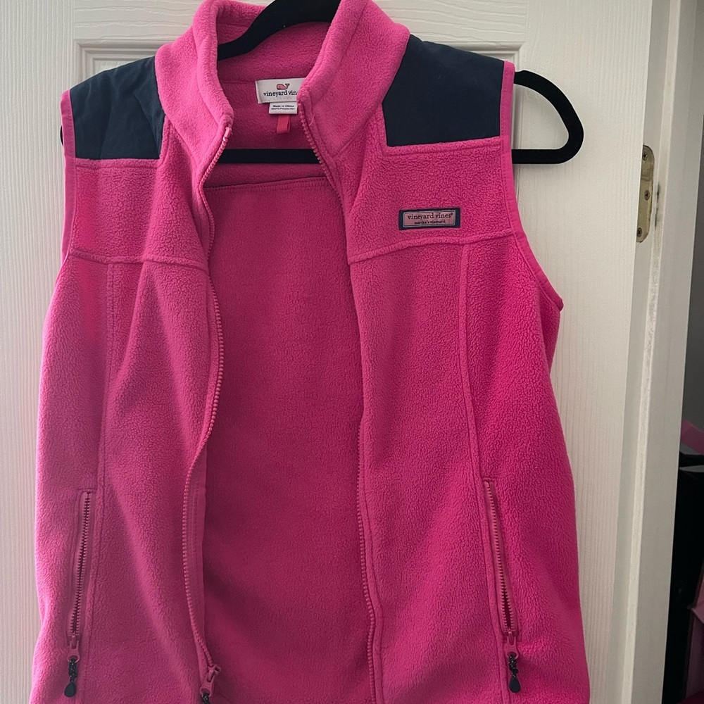 Vineyard vines vest